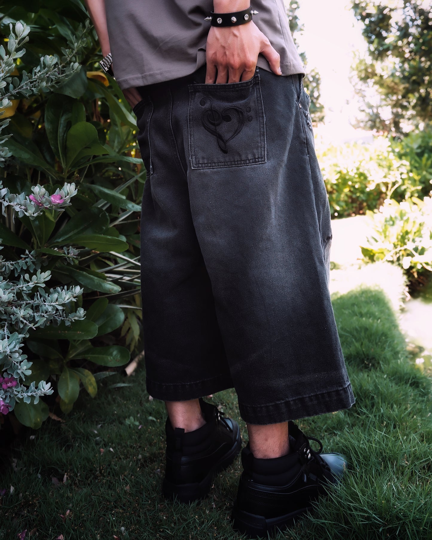 ROK MUSIC SHORT DENIM ♬