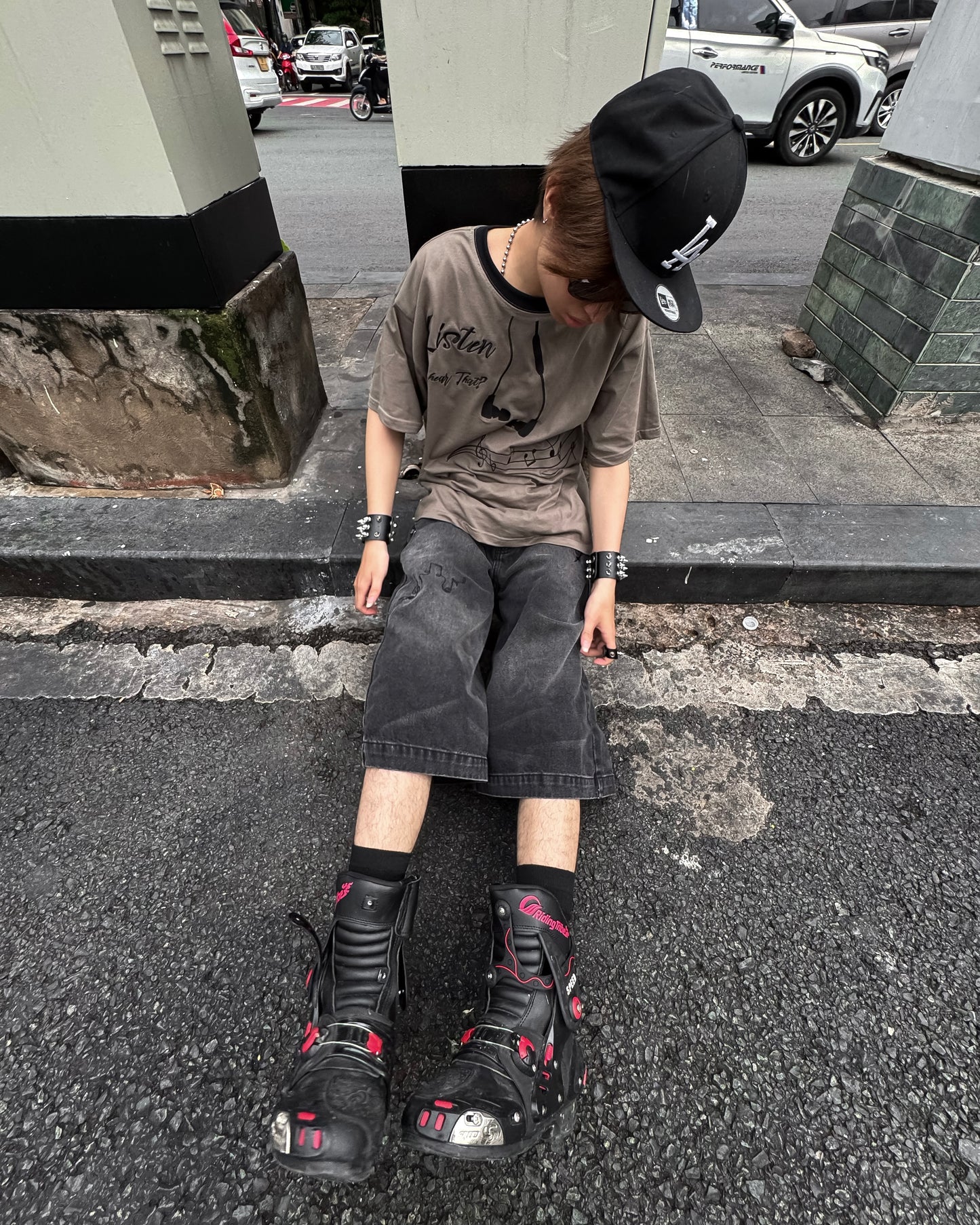 ROK MUSIC SHORT DENIM