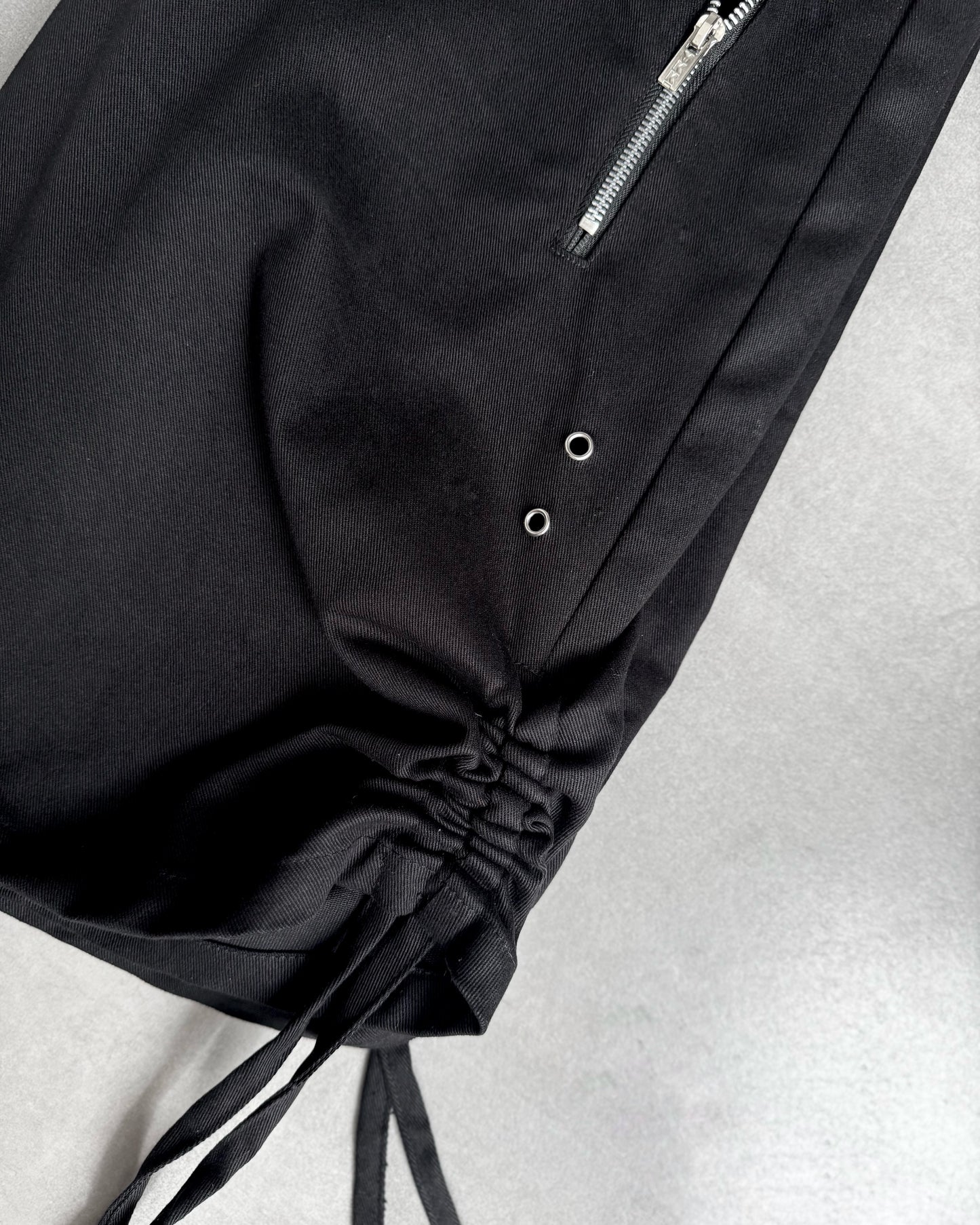 BLACK COFFIN SHORTS