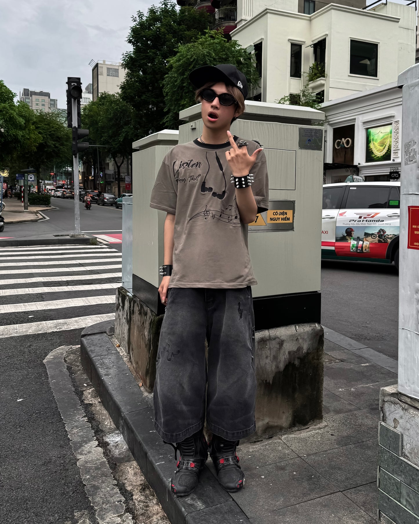 MELO TEE